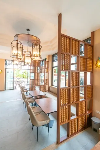 Pai Hotel Group Co., Ltd. lobby